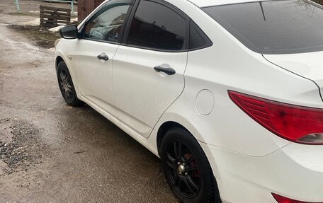 Hyundai Solaris II рестайлинг, 2014 год, 777 000 рублей, 4 фотография