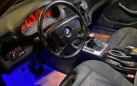 BMW 3 серия, 2001 год, 430 000 рублей, 2 фотография