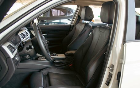 BMW 3 серия, 2018 год, 1 855 000 рублей, 11 фотография