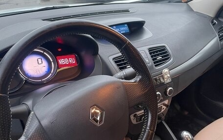 Renault Fluence I, 2013 год, 835 000 рублей, 1 фотография