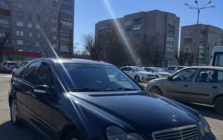 Mercedes-Benz C-Класс, 2002 год, 550 000 рублей, 4 фотография