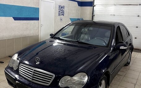 Mercedes-Benz C-Класс, 2002 год, 550 000 рублей, 24 фотография