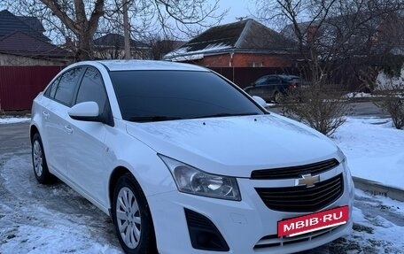 Chevrolet Cruze II, 2013 год, 700 000 рублей, 3 фотография