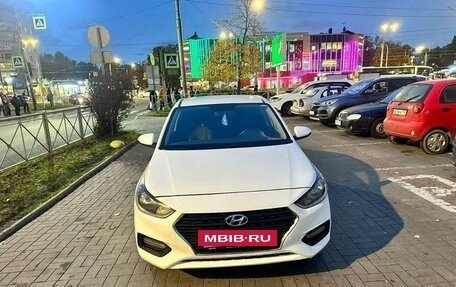 Hyundai Solaris II рестайлинг, 2018 год, 930 000 рублей, 4 фотография
