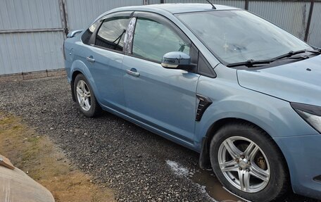 Ford Focus II рестайлинг, 2010 год, 550 000 рублей, 2 фотография