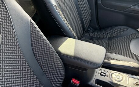 Mitsubishi Outlander III рестайлинг 3, 2014 год, 945 000 рублей, 22 фотография