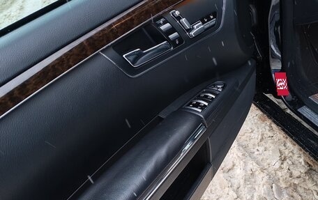 Mercedes-Benz S-Класс, 2011 год, 2 000 000 рублей, 15 фотография