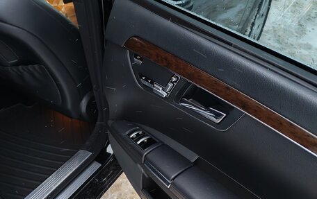 Mercedes-Benz S-Класс, 2011 год, 2 000 000 рублей, 18 фотография