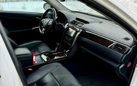 Toyota Camry, 2014 год, 1 800 000 рублей, 7 фотография