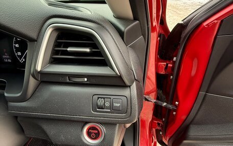 Honda Insight III, 2019 год, 2 380 000 рублей, 28 фотография