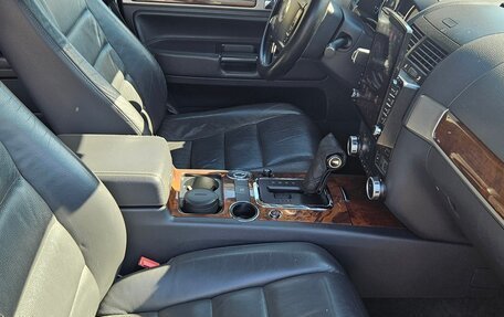 Volkswagen Touareg III, 2007 год, 1 090 000 рублей, 14 фотография