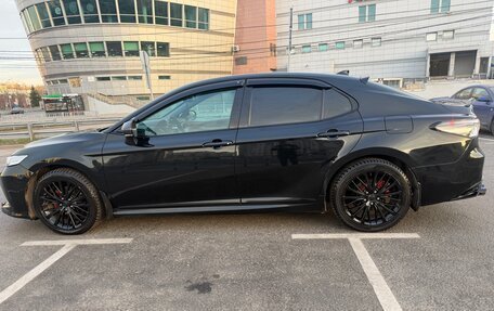 Toyota Camry, 2021 год, 2 490 000 рублей, 4 фотография