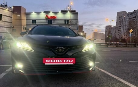 Toyota Camry, 2021 год, 2 490 000 рублей, 8 фотография