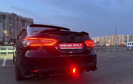 Toyota Camry, 2021 год, 2 490 000 рублей, 10 фотография