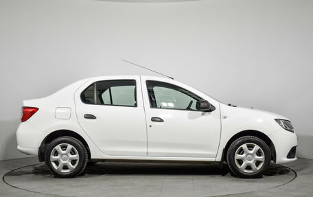 Renault Logan II, 2018 год, 799 000 рублей, 4 фотография