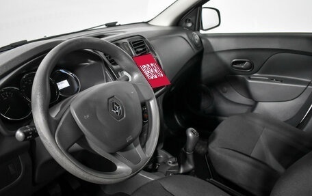 Renault Logan II, 2018 год, 799 000 рублей, 9 фотография