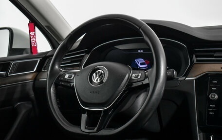 Volkswagen Passat B8 рестайлинг, 2019 год, 2 100 000 рублей, 15 фотография