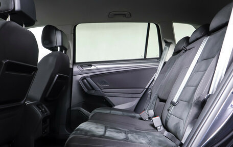 Volkswagen Tiguan II, 2019 год, 3 000 000 рублей, 12 фотография