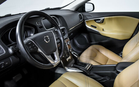 Volvo V40 Cross Country I, 2017 год, 1 990 000 рублей, 9 фотография