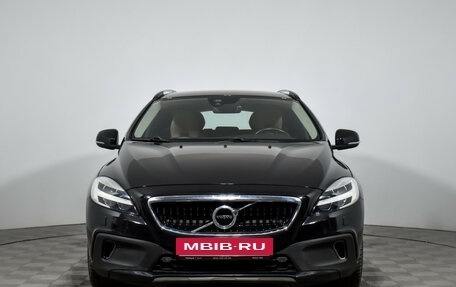 Volvo V40 Cross Country I, 2017 год, 1 990 000 рублей, 2 фотография