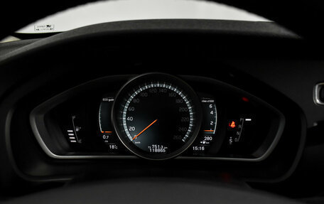 Volvo V40 Cross Country I, 2017 год, 1 990 000 рублей, 18 фотография