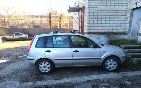 Ford Fusion I, 2005 год, 380 000 рублей, 2 фотография