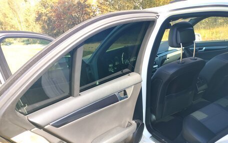 Mercedes-Benz C-Класс, 2013 год, 1 500 000 рублей, 11 фотография