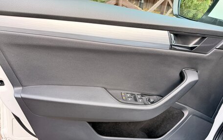 Skoda Superb III рестайлинг, 2021 год, 2 750 000 рублей, 10 фотография