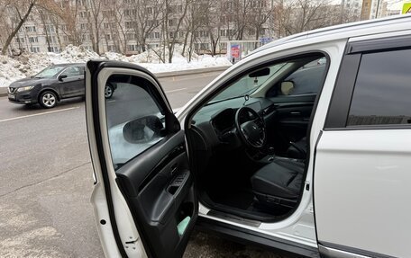 Mitsubishi Outlander III рестайлинг 3, 2015 год, 1 800 000 рублей, 8 фотография