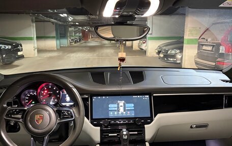 Porsche Macan I рестайлинг, 2015 год, 3 500 000 рублей, 9 фотография