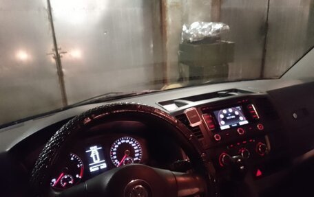 Volkswagen Caravelle T5, 2010 год, 1 600 000 рублей, 7 фотография