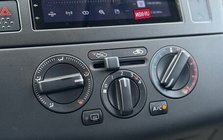 Nissan Tiida, 2010 год, 1 075 000 рублей, 19 фотография