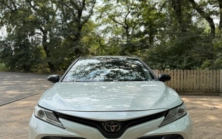 Toyota Camry, 2020 год, 2 650 000 рублей, 1 фотография