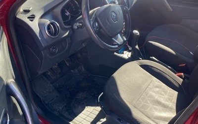 Renault Sandero II рестайлинг, 2015 год, 700 000 рублей, 1 фотография