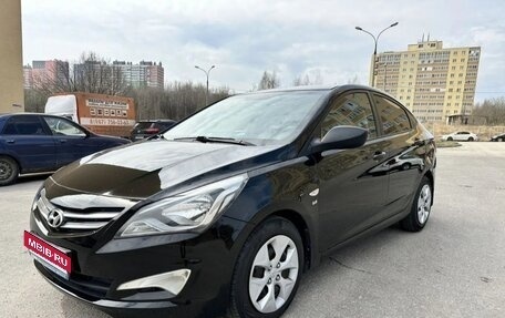 Hyundai Solaris II рестайлинг, 2015 год, 750 000 рублей, 1 фотография