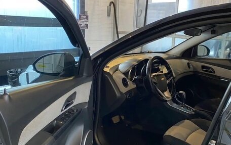 Chevrolet Cruze II, 2011 год, 550 000 рублей, 8 фотография