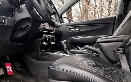 KIA Rio IV, 2018 год, 900 000 рублей, 9 фотография