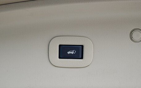 Nissan Patrol, 2012 год, 1 700 000 рублей, 33 фотография