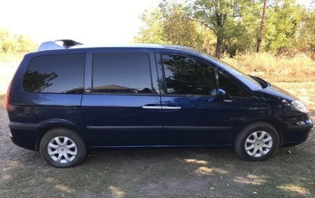 Peugeot 807 I, 2004 год, 535 000 рублей, 3 фотография