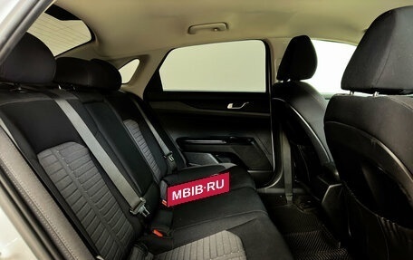 KIA K5, 2021 год, 2 040 000 рублей, 12 фотография