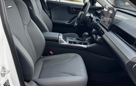 Toyota RAV4, 2026 год, 4 450 000 рублей, 15 фотография