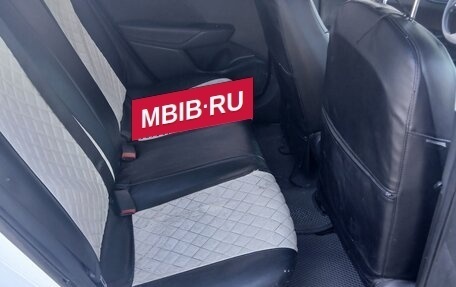 Hyundai Solaris II рестайлинг, 2018 год, 600 000 рублей, 10 фотография