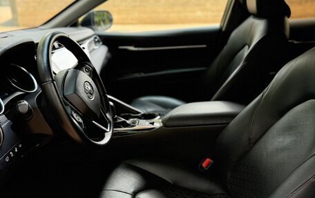 Toyota Camry, 2020 год, 2 650 000 рублей, 7 фотография