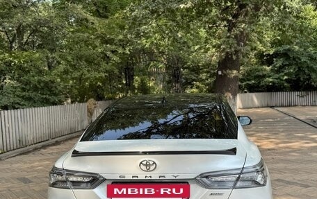 Toyota Camry, 2020 год, 2 650 000 рублей, 5 фотография