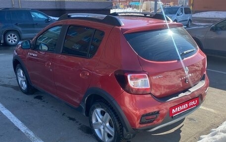 Renault Sandero II рестайлинг, 2015 год, 700 000 рублей, 12 фотография