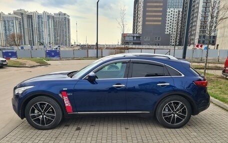 Infiniti QX70, 2016 год, 3 499 999 рублей, 10 фотография