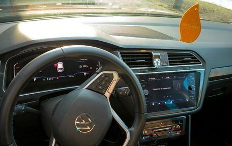 Volkswagen Tiguan II, 2022 год, 3 250 000 рублей, 24 фотография