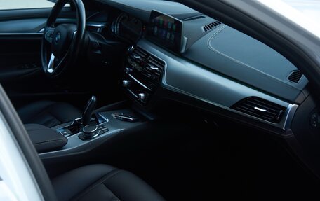 BMW 5 серия, 2017 год, 3 300 000 рублей, 5 фотография