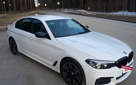 BMW 5 серия, 2017 год, 3 300 000 рублей, 3 фотография