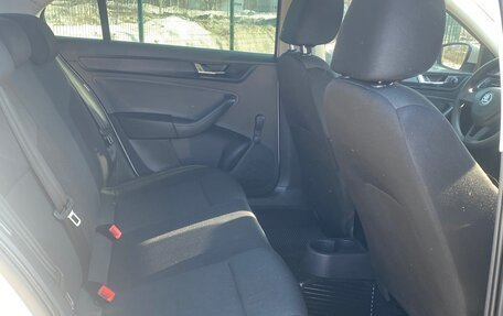 Skoda Rapid I, 2017 год, 1 050 000 рублей, 8 фотография